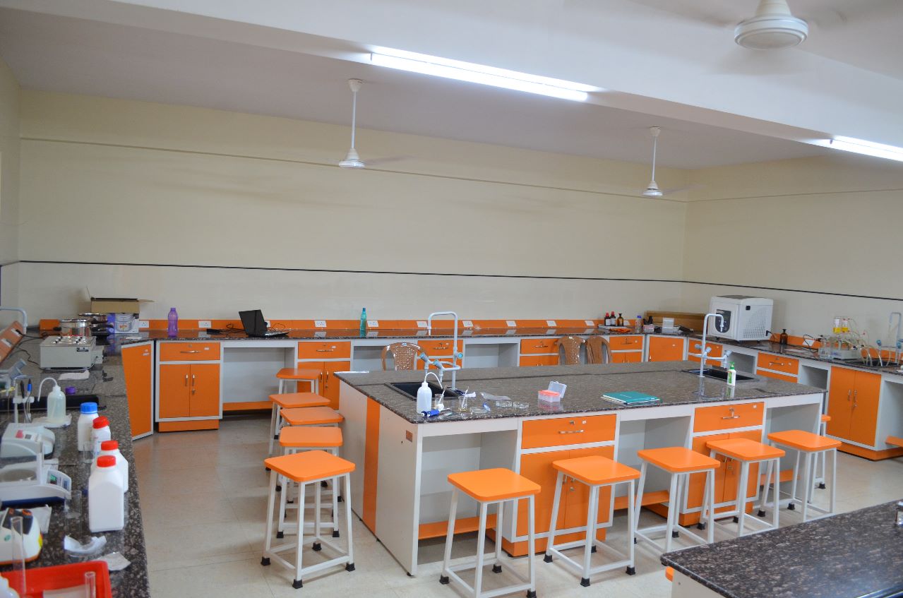 laboratory furniture dealers in south india
