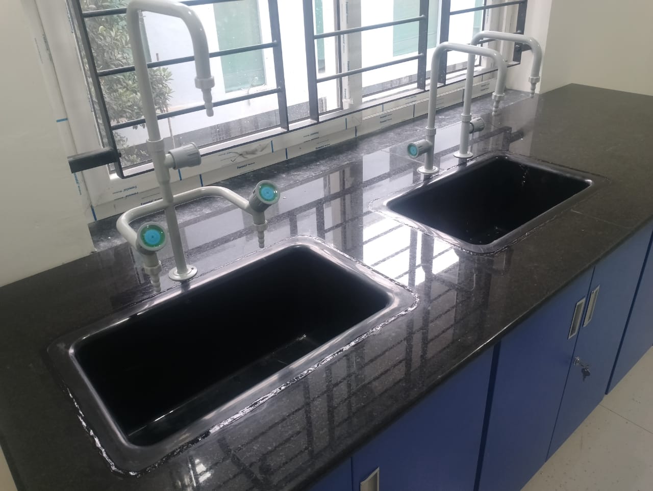 customized laboratory sink manufacturer in coimbatore